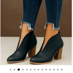 Apollo Jade Black Ankle Boots
